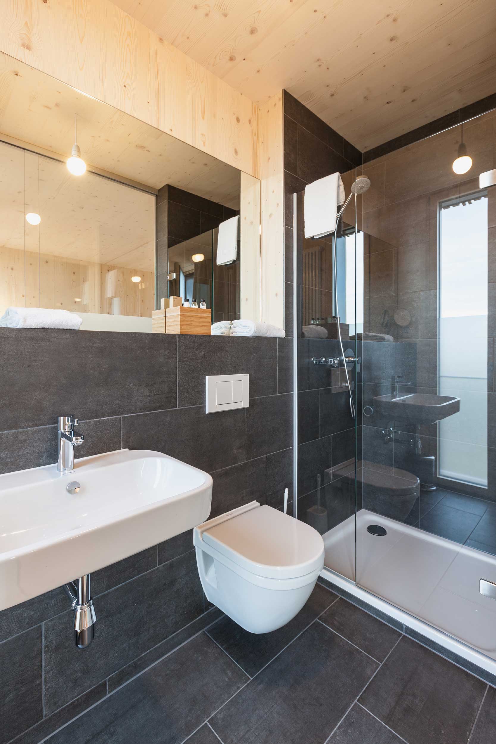 Galerie Das Bader Hotel Speiselokal KASPAR